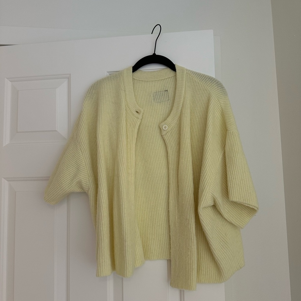 DAILY DRILLS Yellow single button sweater